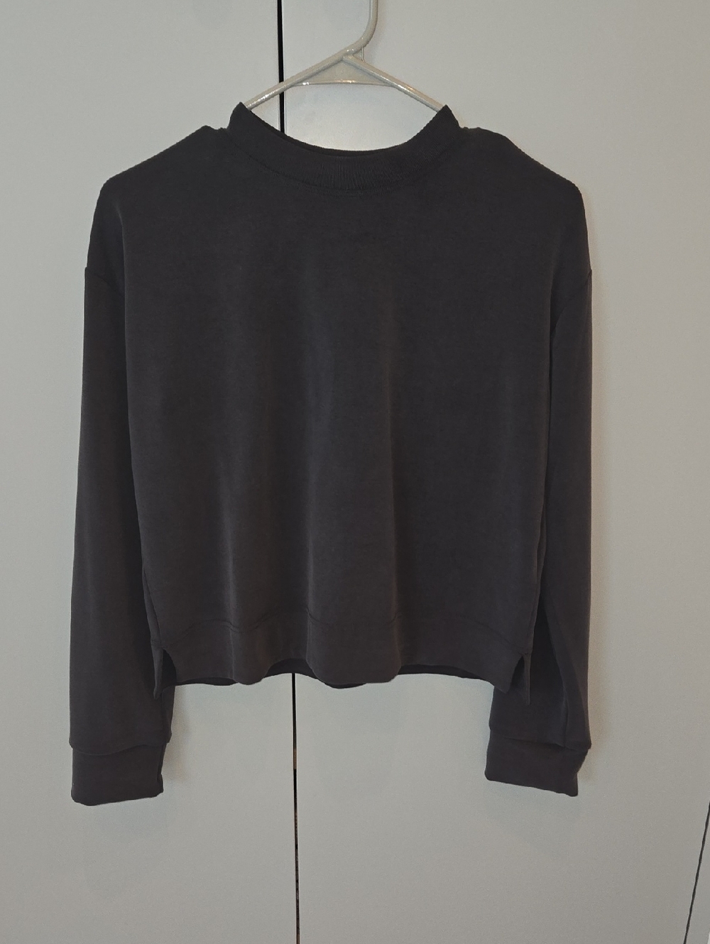 Athleta Sea Soft Charcoal Cropped Crewneck Sweatshirt - Women's